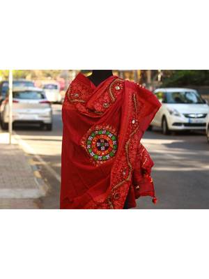 Kutch Embroidered Real Mirror Work Maroon Colored Cotton Dupatta 2