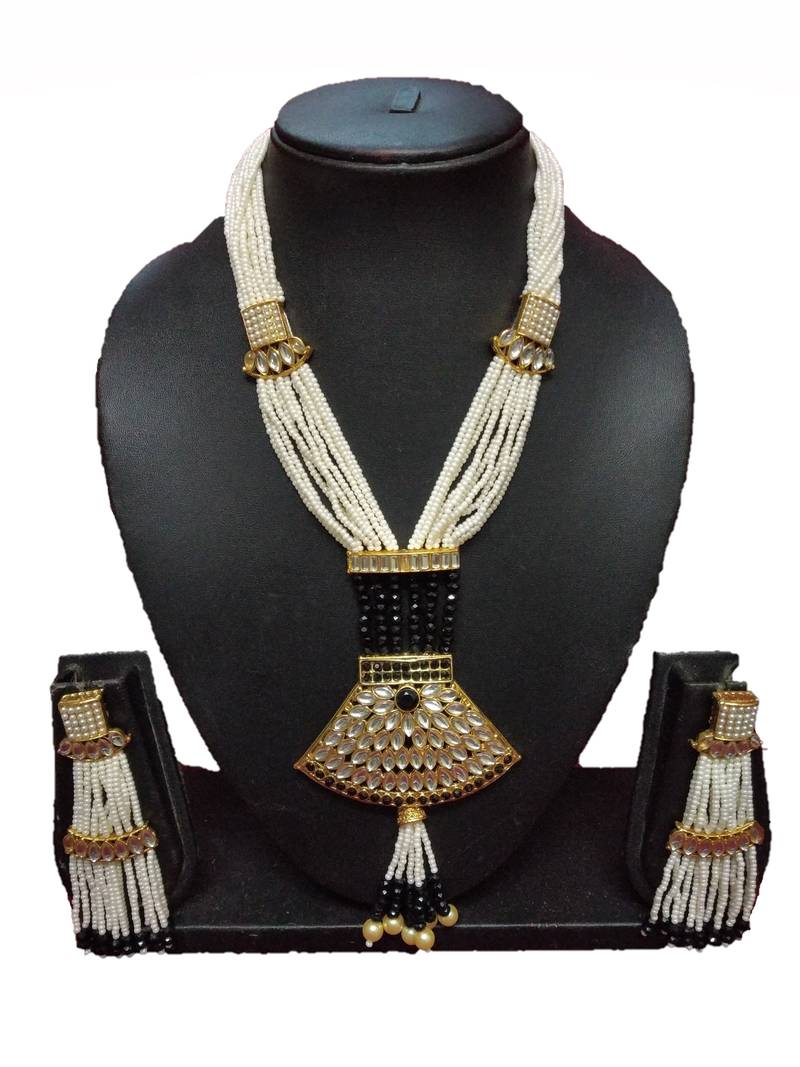 Black Contemporary Gold Plated Designer Traditioanl Ethnic Pearl Beaded Necklace