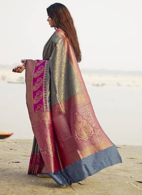 Grey woven silk blend saree with blouse 2