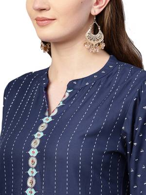 Shree Women Blue & Mauve Rayon Printed Kurta Set 5