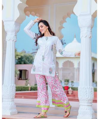 White Short Kurta Set With Hand Block Print 1