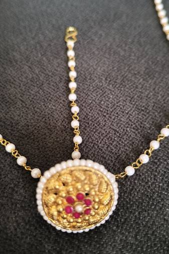 South Indian maang tikka