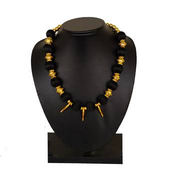 Black chokers 1