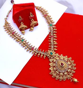 Multicolor Diamond Necklaces 1