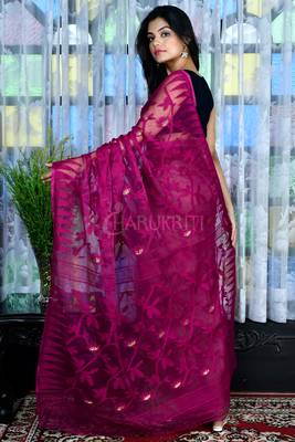Magenta And Green Jamdani With Thread Weave 3
