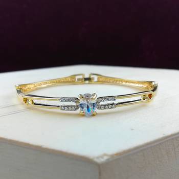 Saizen Bracelets For Women Gold Plated Crystal Bracelet Bangle Jewellery For Girls And Women 1
