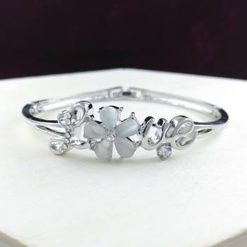 Saizen Bracelets For Women Silver Plated Crystal Bracelet Bangle Jewellery For Girls And Women 1