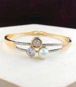 Saizen Bracelets For Women Gold Plated Crystal Bracelet Bangle Jewellery For Girls And Women