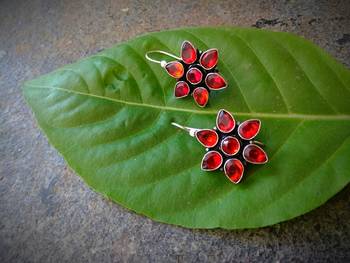 Oxidised Metal Glass Kundan Earring 1