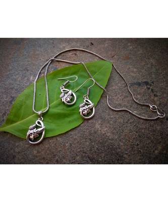 Oxidised Metal Silver Necklace 1