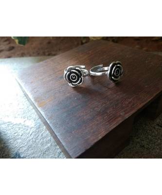 Oxidised Silver Toe Ring 1