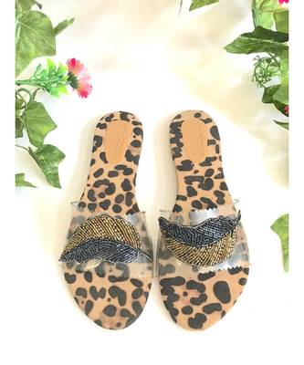 Leopard Feather Sliders 1