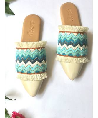 Shaded Fringe Loafers 1