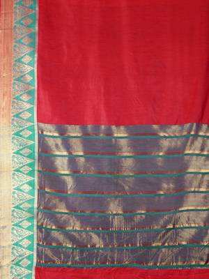 Red woven cotton silk saree with blouse 4