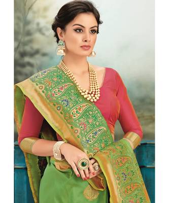 green woven silk blend saree with blouse 2