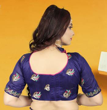 Pink Embroidered Silk Blend Saree With Blouse 5