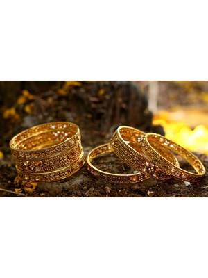 Gold bangles-and-bracelets 1