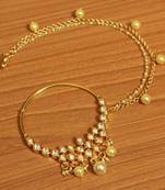 White pearl nose-ring