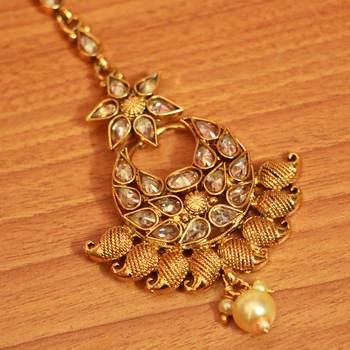 White Zircon       Maang-Tikka 2