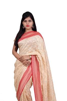 Off white hand woven pure chiffon saree with blouse 3
