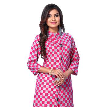 Women's Pink Closed Neck Printed Kurti 4