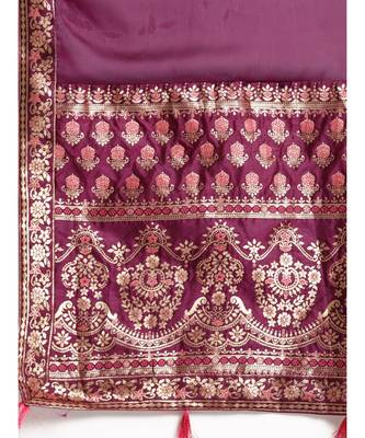 Magenta Woven Silk blend saree with blouse 5