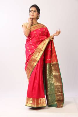 Magenta Hand Woven Silk Blend Saree With Blouse 1