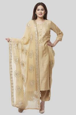 Mellow Gold Embroidered Kurti and Straight Pants with Mellow Gotta Patti Chiffon Dupatta 1