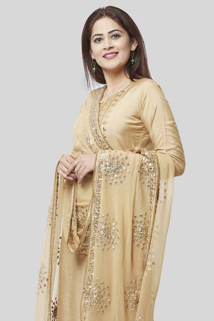Mellow Gold Embroidered Kurti and Straight Pants with Mellow Gotta Patti Chiffon Dupatta