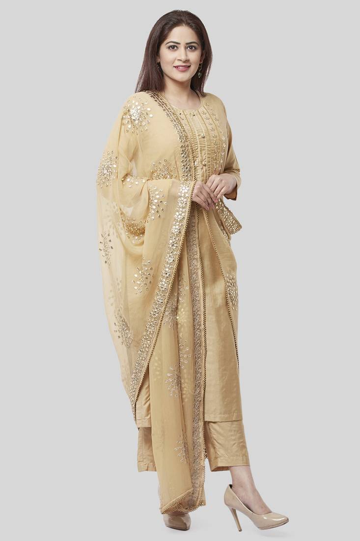 Mellow Gold Embroidered Kurti and Straight Pants with Mellow Gotta Patti Chiffon Dupatta