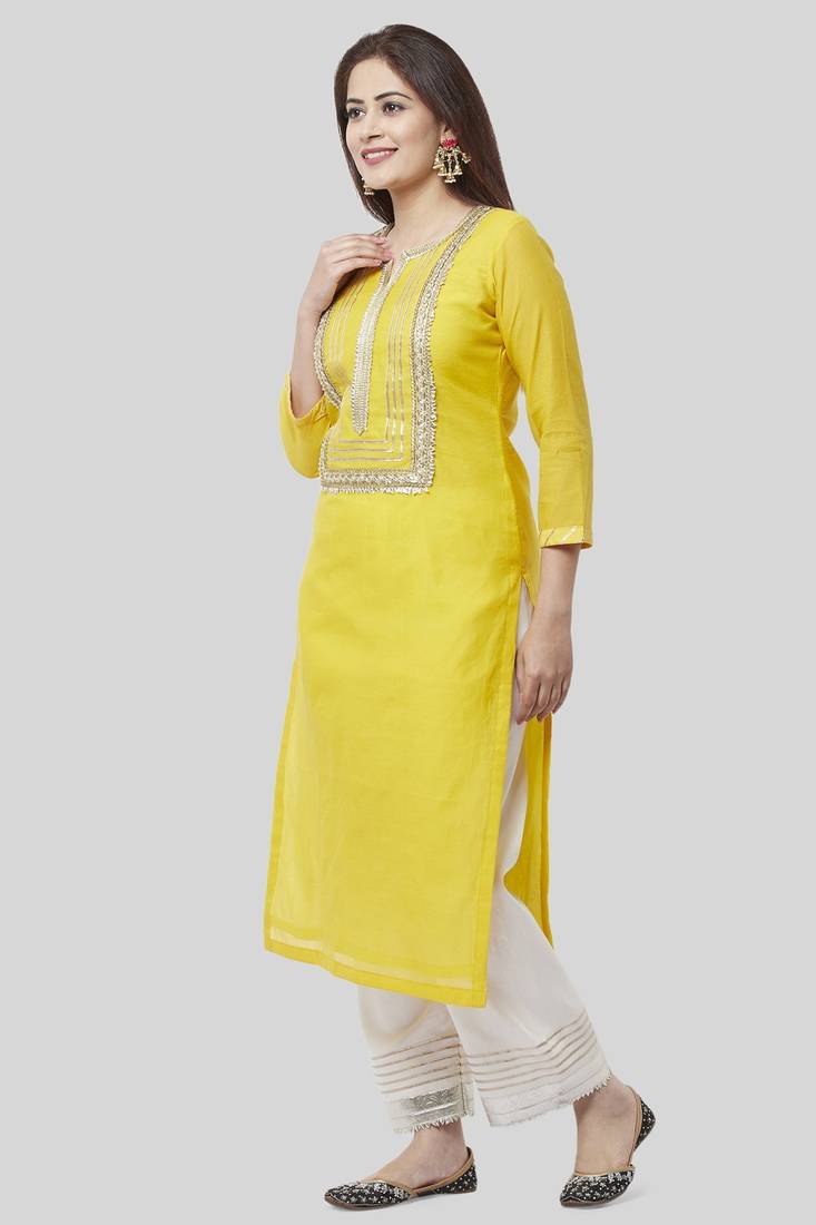 Daffodil Gotta Straight Kurti with Off-White Gotta Palazzo