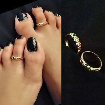 Gold toe-rings 1