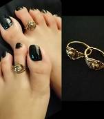 Gold toe-rings