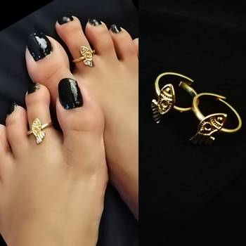 Gold toe-rings 1