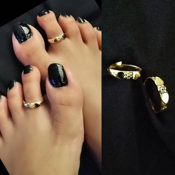 Gold toe-rings 1