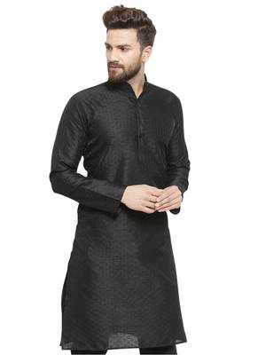 Black Plain Linen Men Kurtas 2