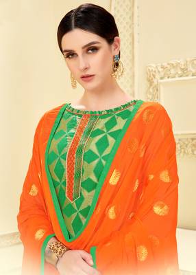 Green woven banarasi silk salwar 2