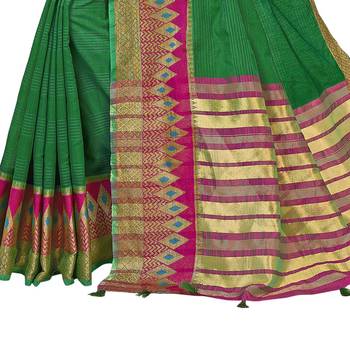 Green woven cotton  saree with blouse 3