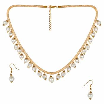 Gold Pearl Jewellery 1
