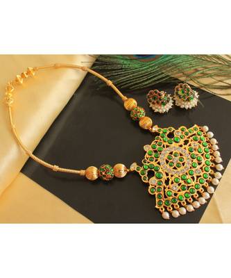 Beautiful Gold Tone Green Pearl Designer Necklace Set 1