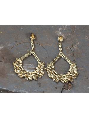 Gold earrings 3