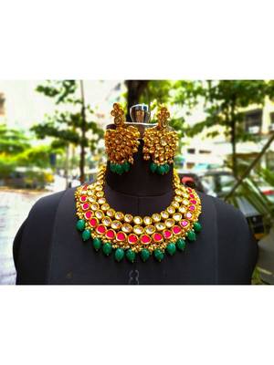 Gold necklace-sets 1