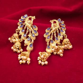 Saizen Gold Plated Fancy Party Wear Stylish Pearl Alloy Jhumki Earring Alloy Drops & Danglers 3