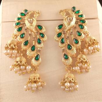 Saizen Gold Plated Fancy Party Wear Stylish Pearl Alloy Jhumki Earring Alloy Drops & Danglers 5