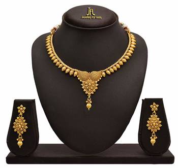 Yellow jewellery 2