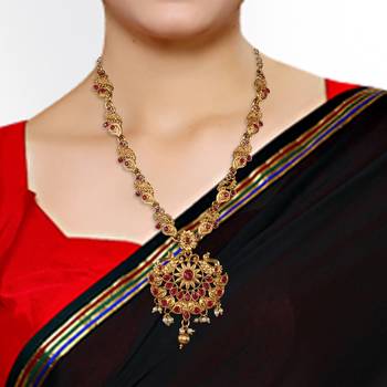 Center Sunflower Shape Peacock ZINC Necklace 3