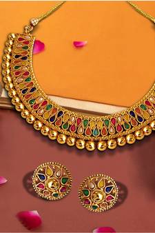 U Shape zinc Necklace Set Jewelry for Women with Multicoloured Leaf Shaped Pearls