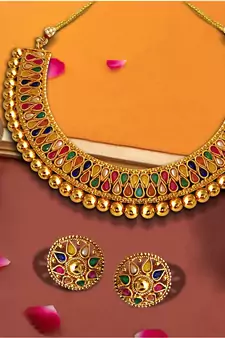U Shape zinc Necklace Set Jewelry for Women with Multicoloured Leaf Shaped Pearls