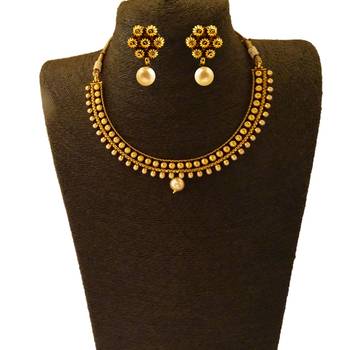 Gold Polish Small U Shaped Short Necklace with Flower Designs and with Matching Earring Sets Set 1