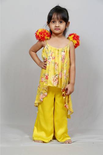 sphagetti jumpsuit with cape